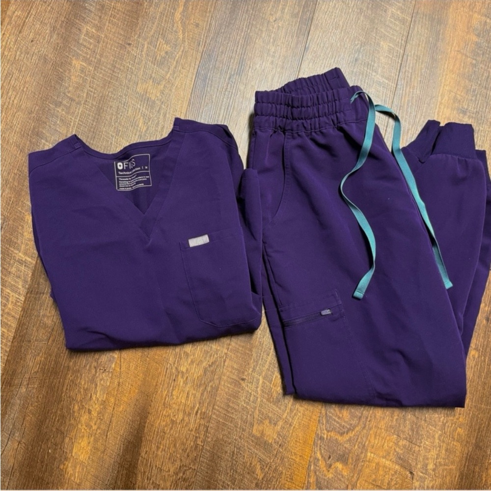 Figs Purple Jam Zamora Scrubs Scrub Set with Teal Drawstring